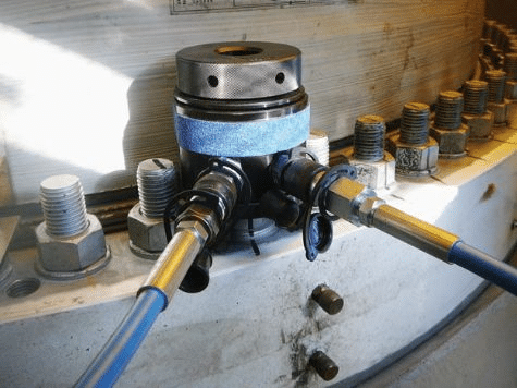 hydraulic bolt tensioners